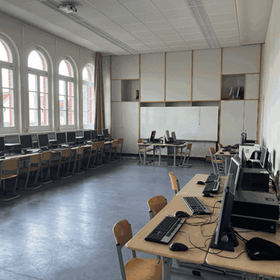Nehring-Grundschule Altbau Computerraum