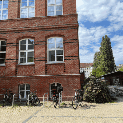 Nehring-Grundschule Altbau Fahrradständer