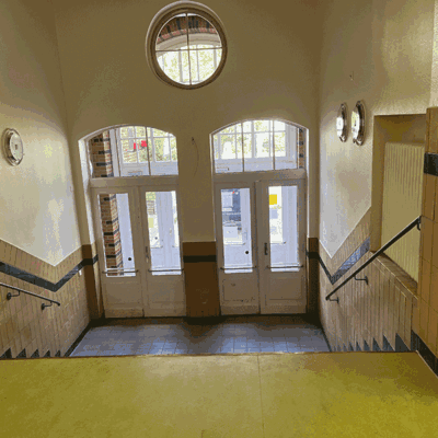 Nehring-Grundschule Altbau Haupteingang