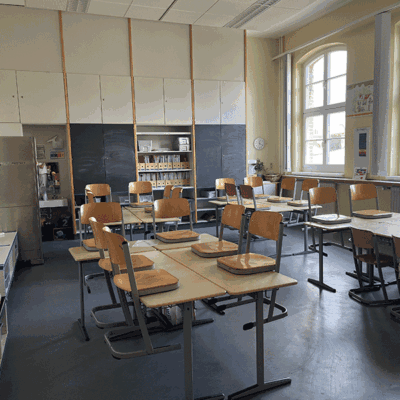 Nehring-Grundschule Altbau Klassenraum