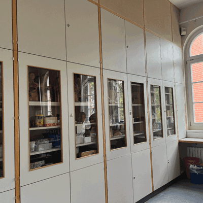 Nehring-Grundschule Altbau Nawi-Raum Schrank